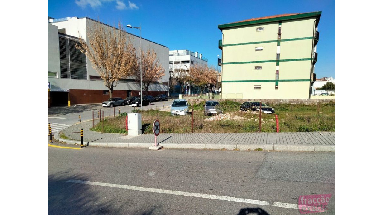 Terreno para Venda em São Mamede de Infesta e Senhora da Hora Foto 3