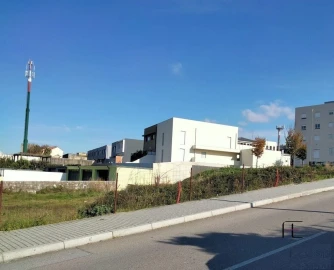 Terreno para Venda em São Mamede de Infesta e Senhora da Hora