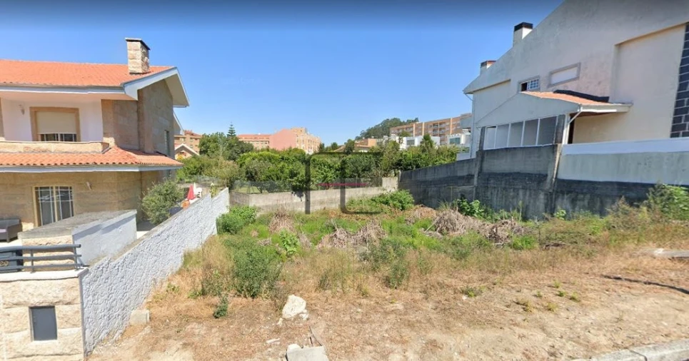 Terreno para Venda em Canelas