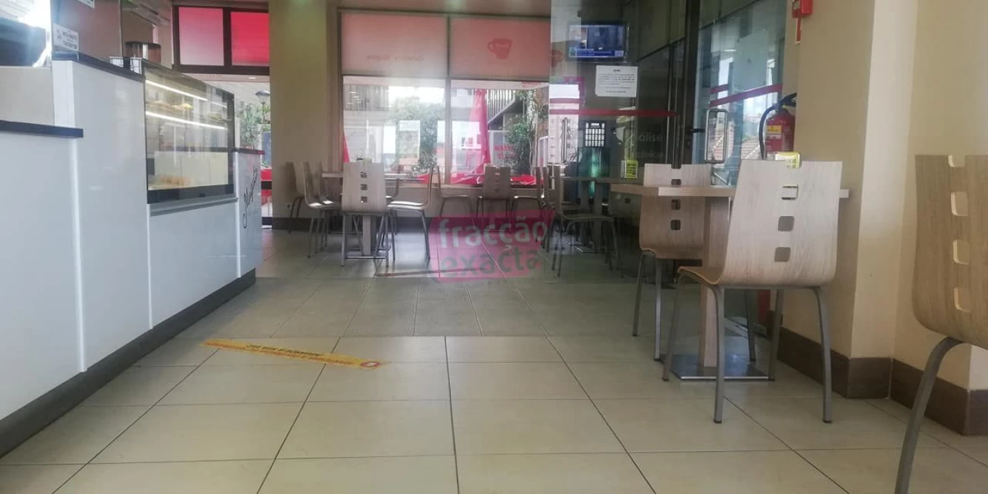 Negócio para Venda em Mafamude e Vilar do Paraíso Foto 2