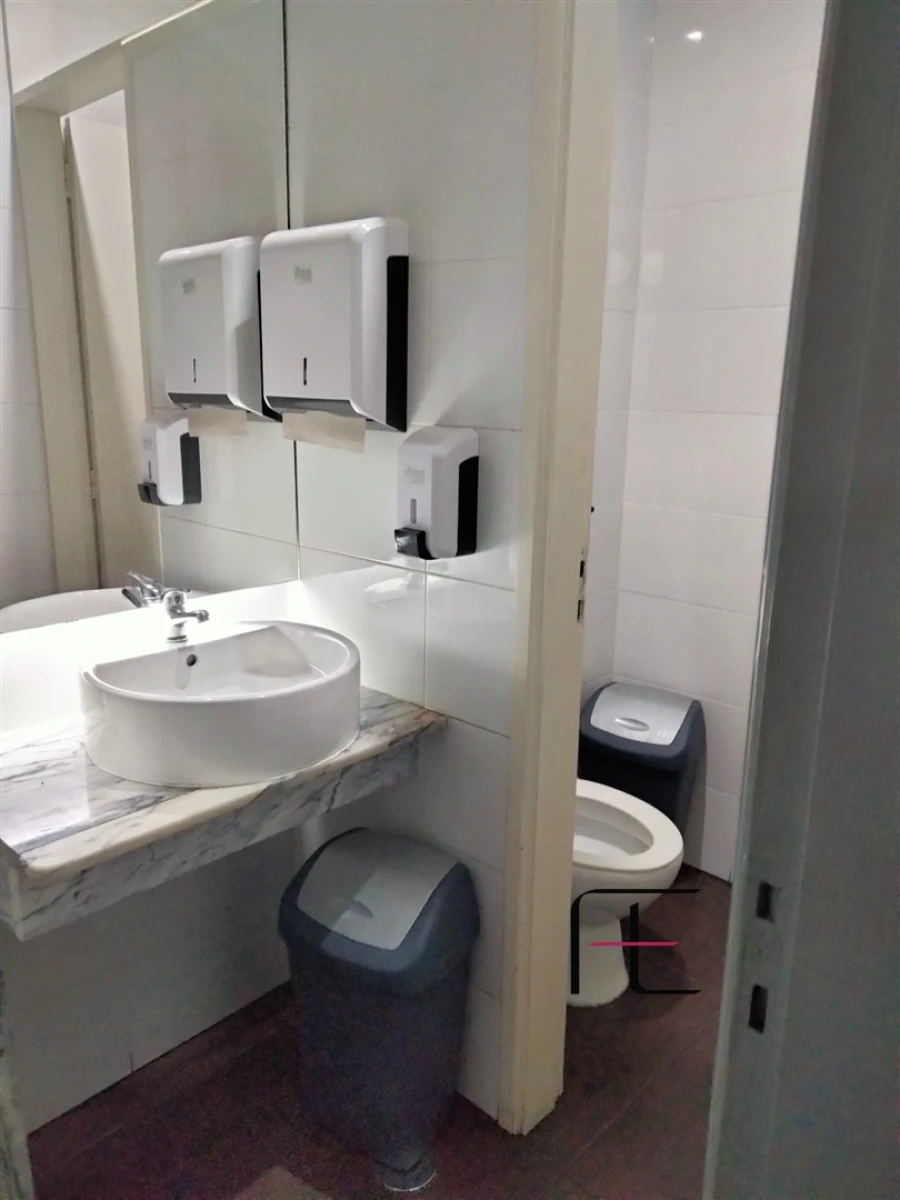 Negócio para Arrendamento em São Mamede de Infesta e Senhora da Hora Foto 12