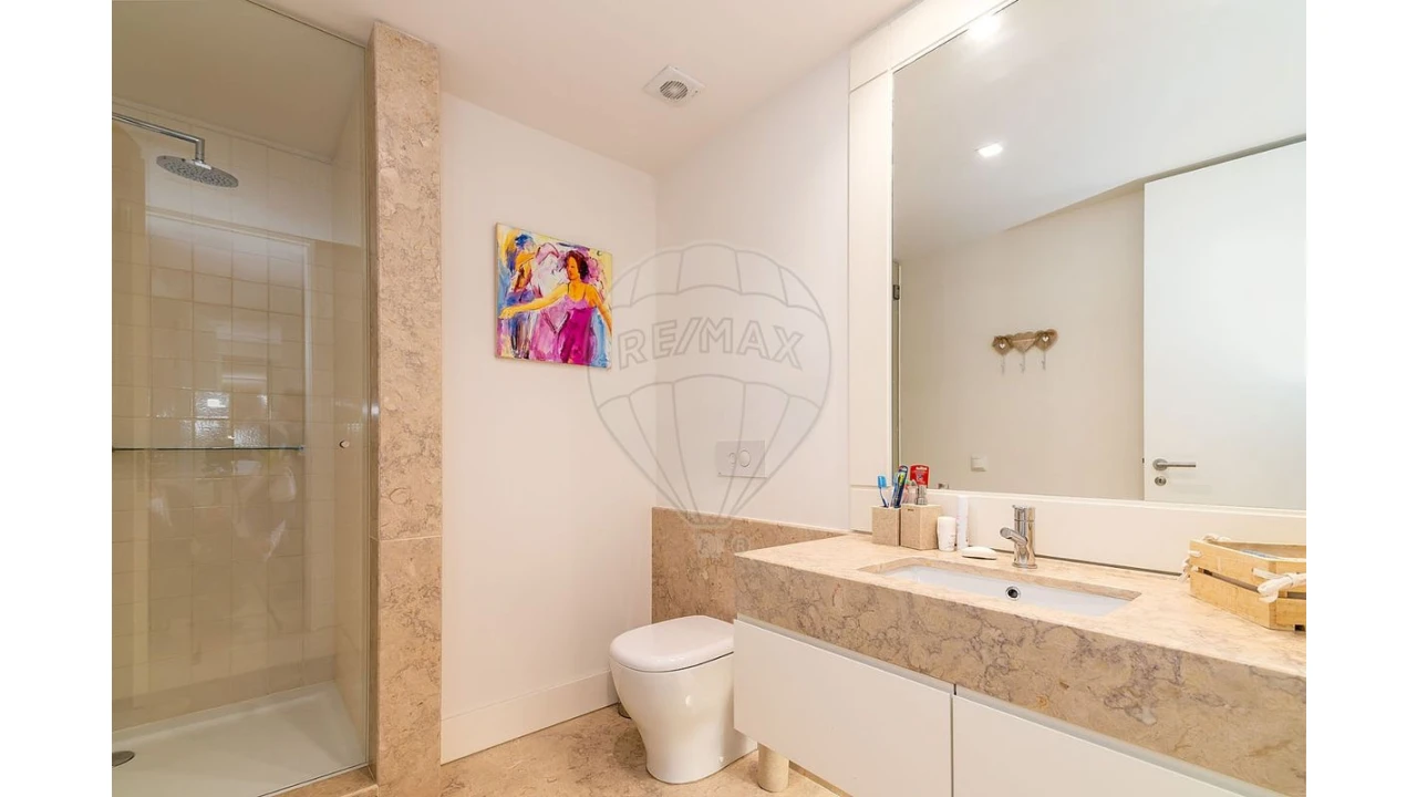 Apartamento T4 para Venda em Arroios Foto 6