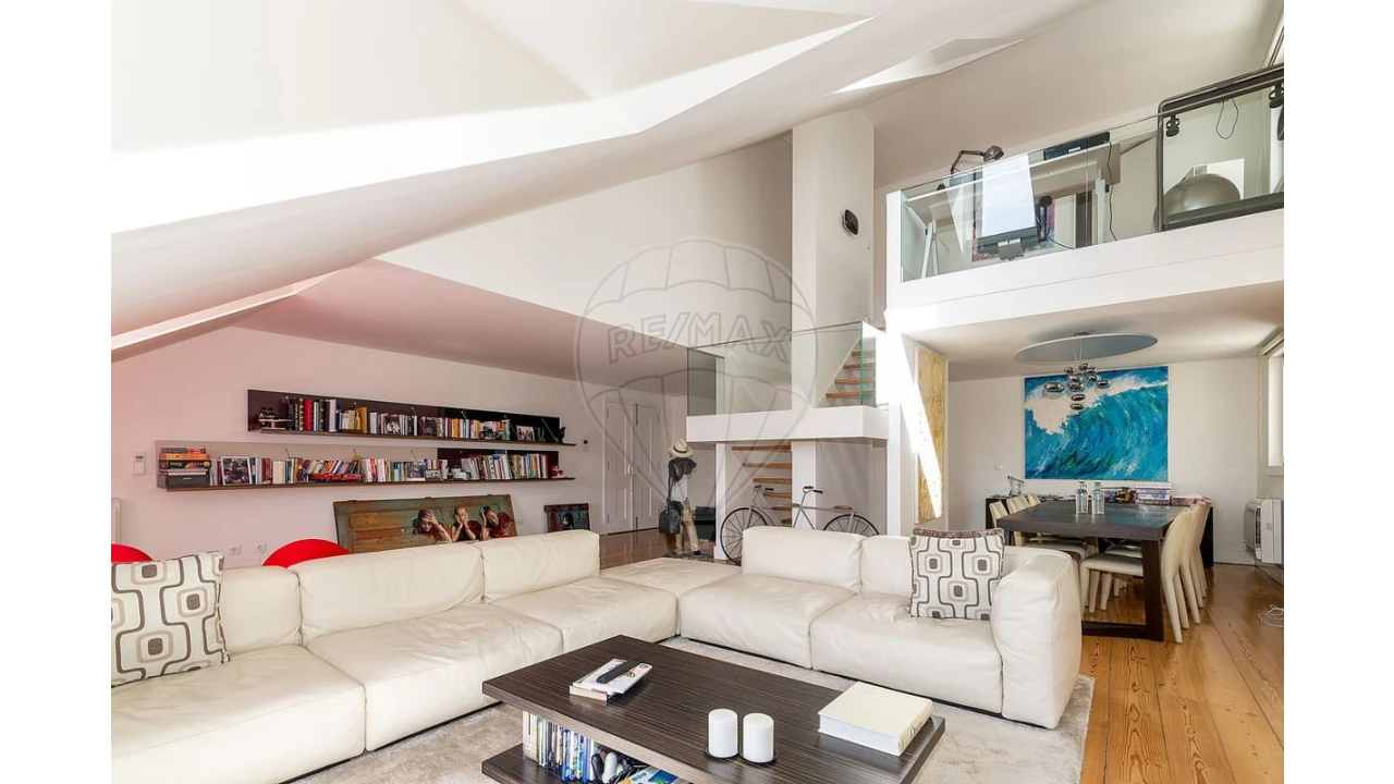 Apartamento T4 para Venda em Arroios Foto 1