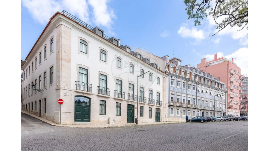 Apartamento T4 para Venda em Arroios Foto 18