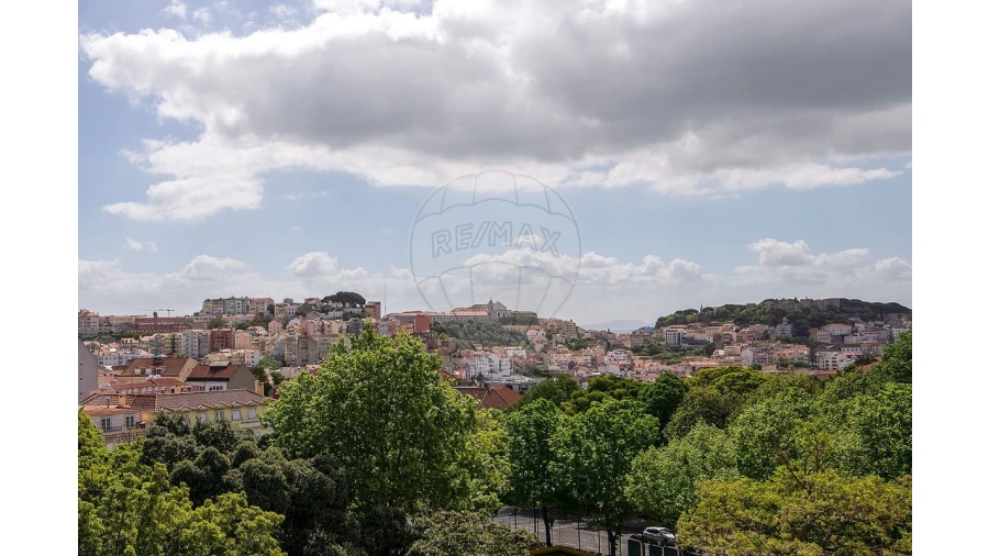 Apartamento T4 para Venda em Arroios Foto 13