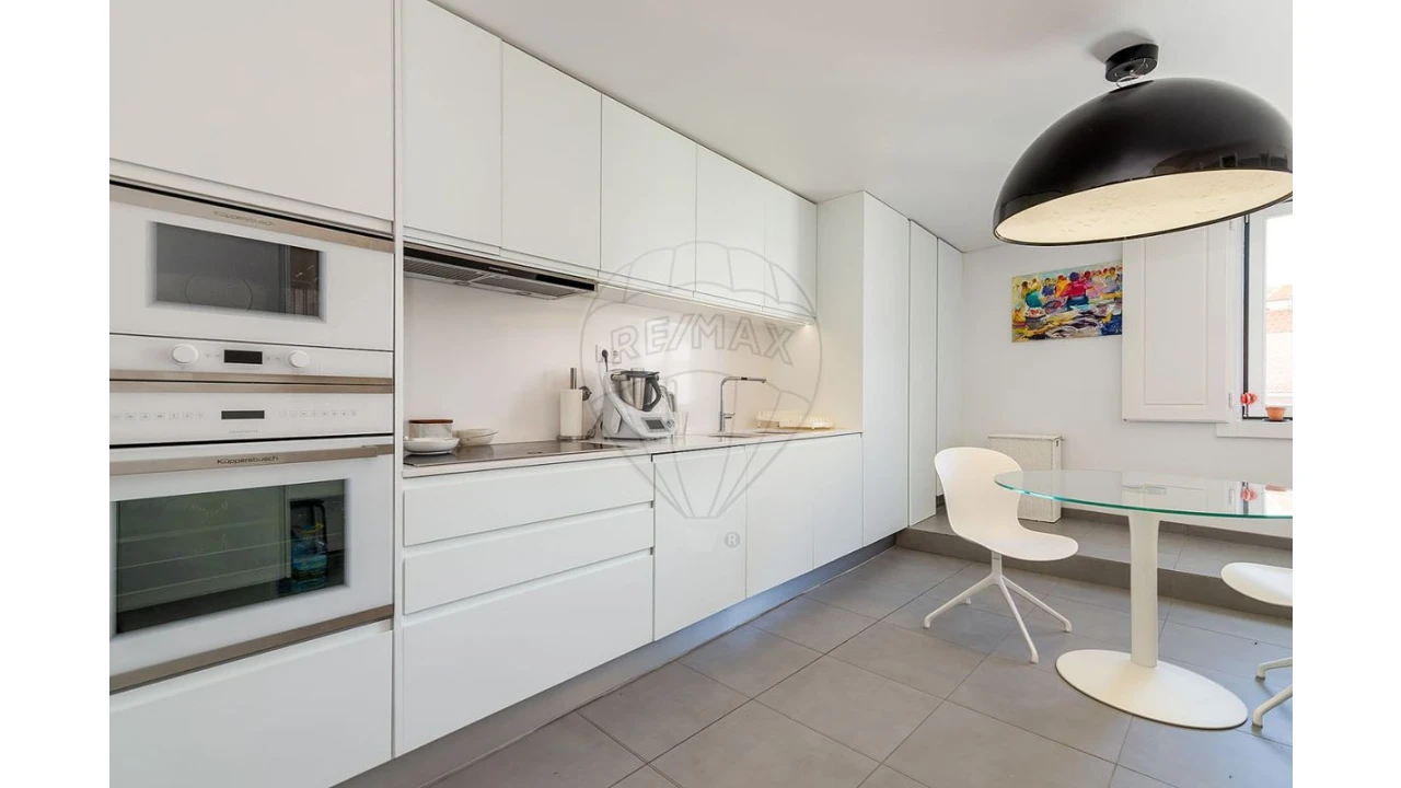 Apartamento T4 para Venda em Arroios Foto 11