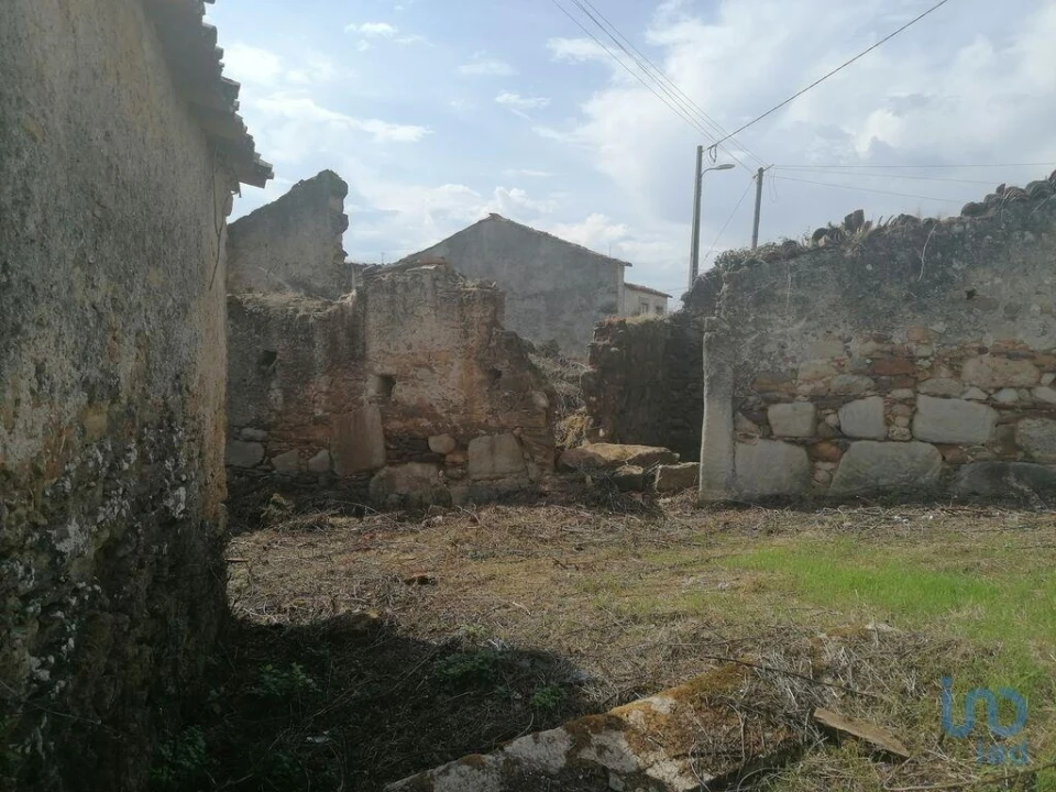 Moradia para Venda em Lamas Foto 2