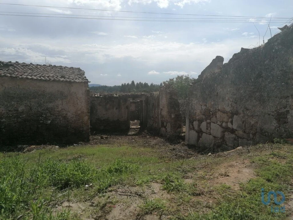 Moradia para Venda em Lamas Foto 3