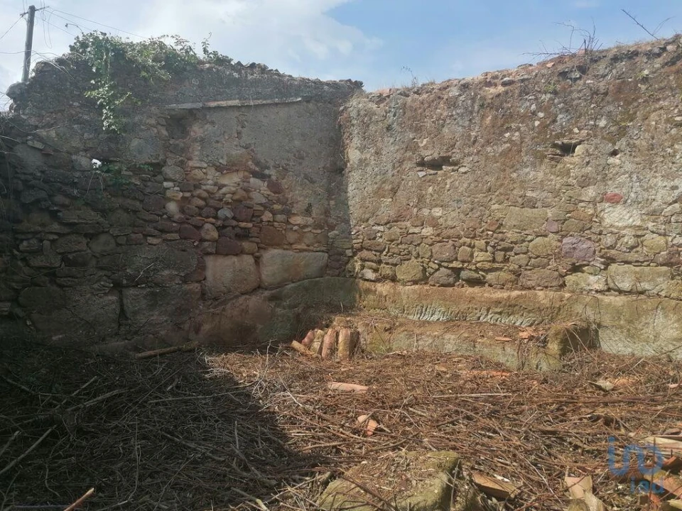 Moradia para Venda em Lamas Foto 6