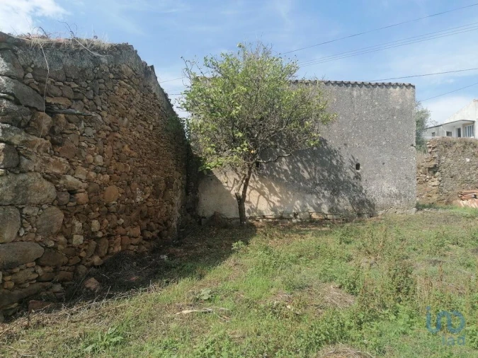 Moradia para Venda em Lamas Foto 11