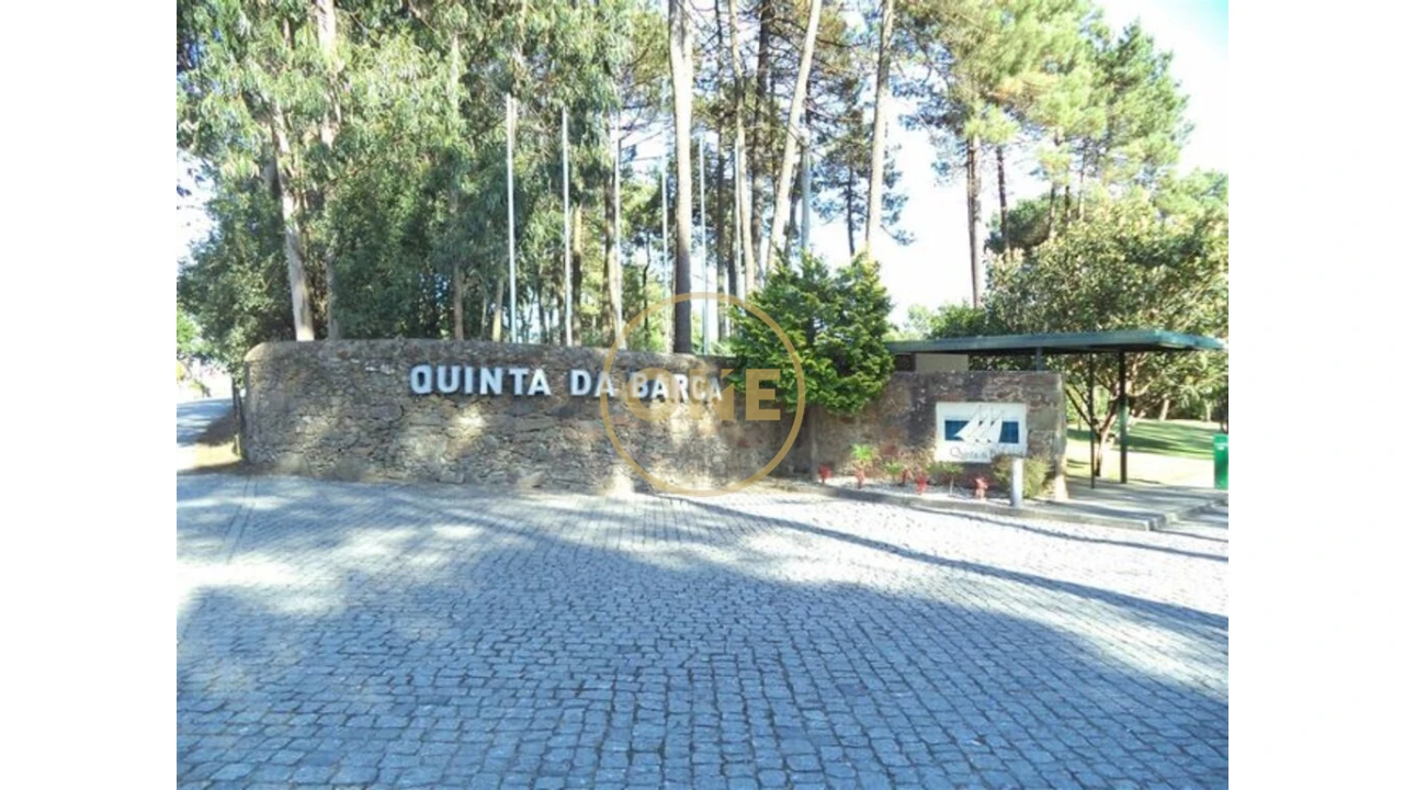 Loja para Venda em Gemeses Foto 1