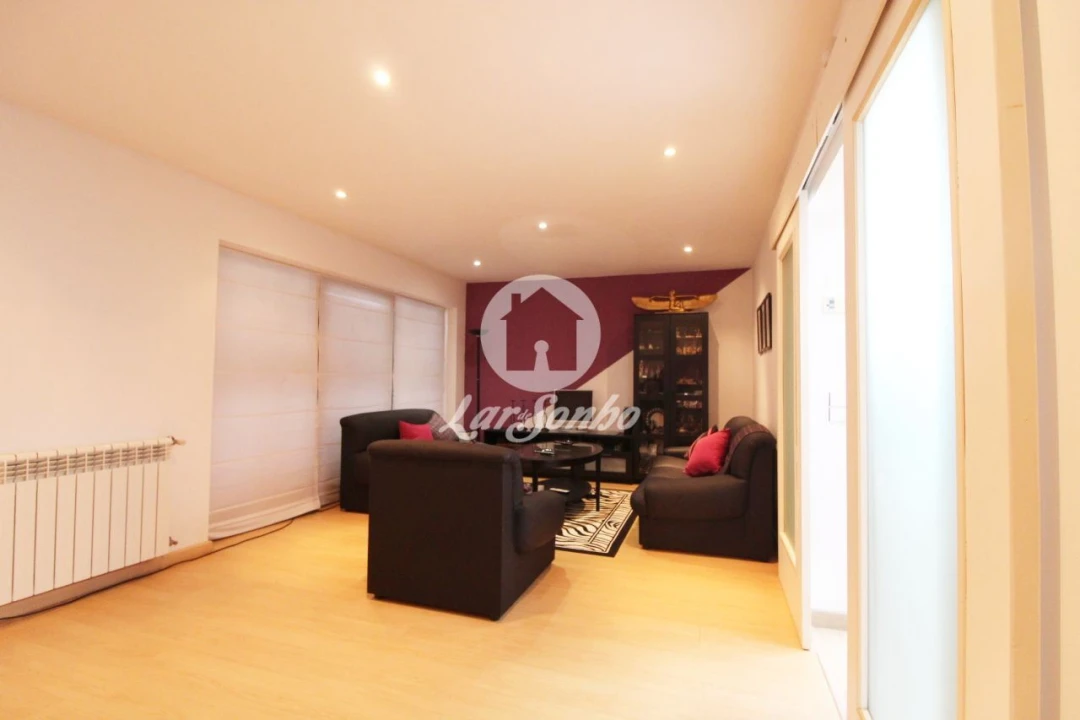 Moradia T4 para Venda em Aveleda Foto 7