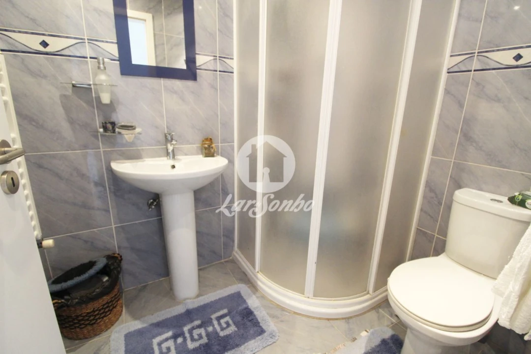 Moradia T4 para Venda em Aveleda Foto 16