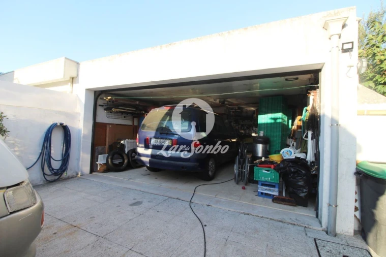 Moradia T4 para Venda em Aveleda Foto 18