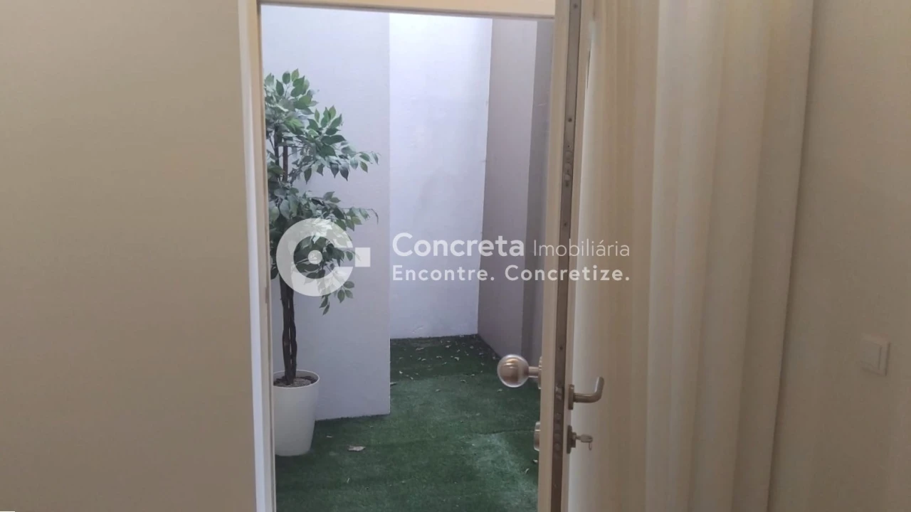 Apartamento T2 para Venda em Braga (Maximinos, Sé e Cividade) Foto 13