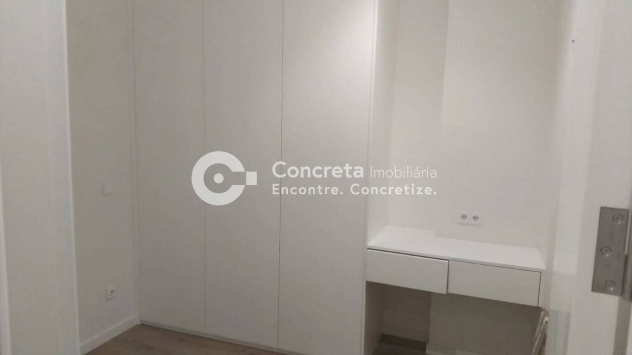 Apartamento T2 para Venda em Braga (Maximinos, Sé e Cividade) Foto 14