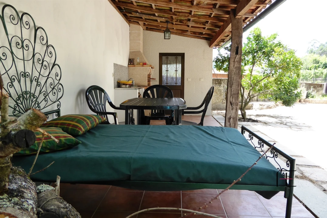 Moradia T7 para Venda em Arnoia Foto 74