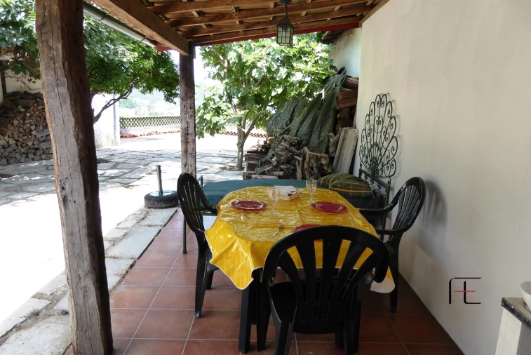 Moradia T7 para Venda em Arnoia Foto 31