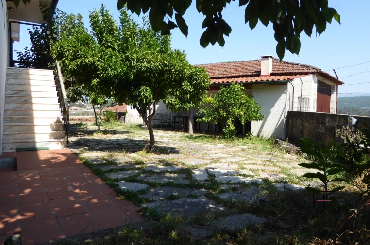 Moradia T7 para Venda em Arnoia Foto 36