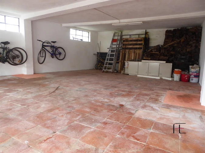 Moradia T7 para Venda em Arnoia Foto 48