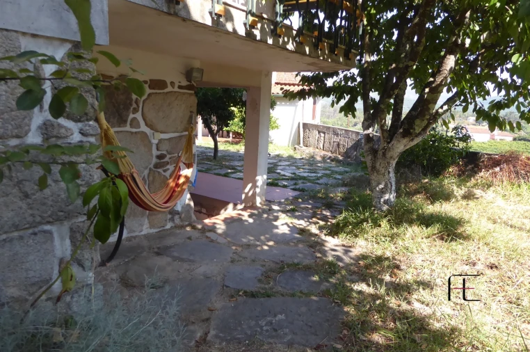 Moradia T7 para Venda em Arnoia Foto 37