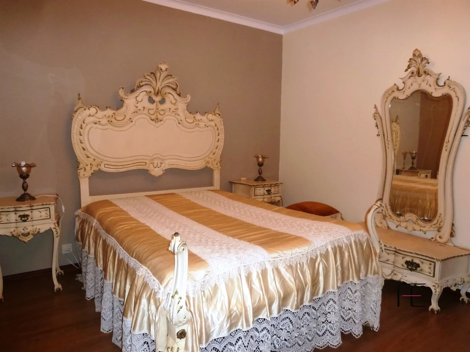 Moradia T7 para Venda em Arnoia Foto 12