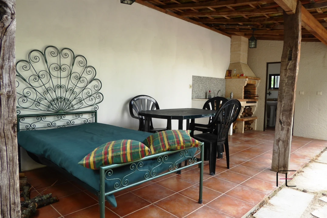 Moradia T7 para Venda em Arnoia Foto 20