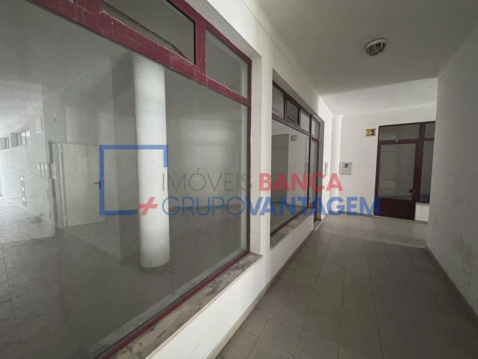 Loja para Venda em Santiago do Cacém, Santa Cruz e São Bartolomeu da Serra Foto 7