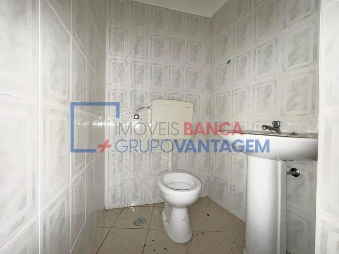 Loja para Venda em Santiago do Cacém, Santa Cruz e São Bartolomeu da Serra Foto 16