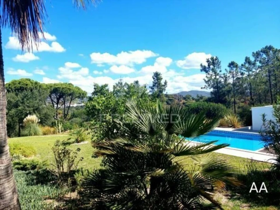 Moradia T3 para Venda em Almancil Foto 1