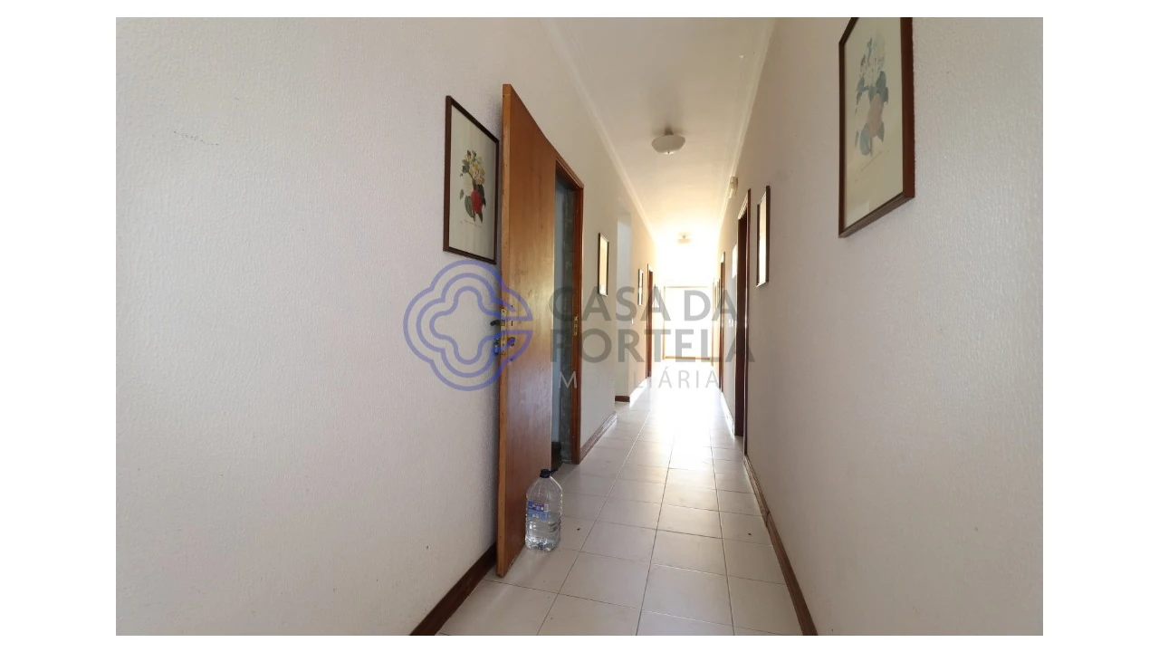 Prédio para Venda em Caldelas, Sequeiros e Paranhos Foto 30