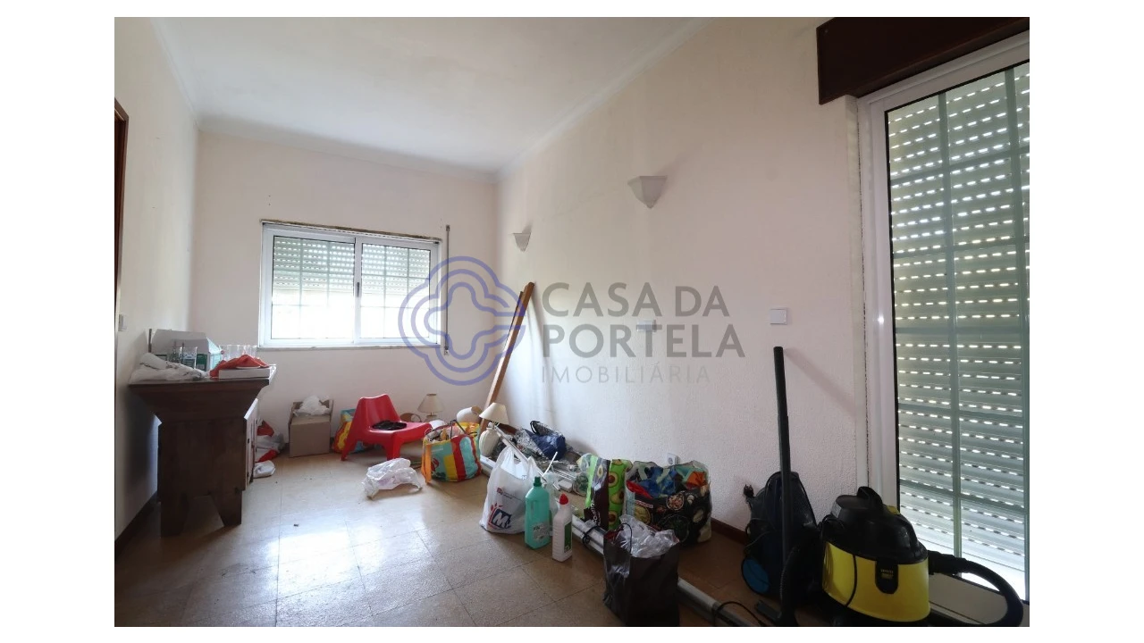 Prédio para Venda em Caldelas, Sequeiros e Paranhos Foto 4