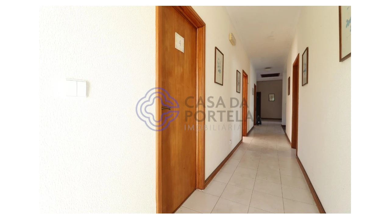 Prédio para Venda em Caldelas, Sequeiros e Paranhos Foto 25