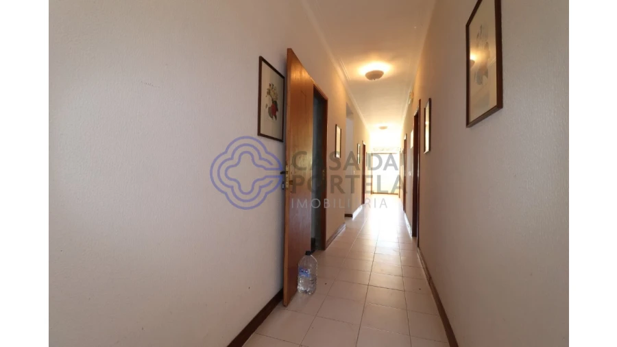 Prédio para Venda em Caldelas, Sequeiros e Paranhos Foto 40