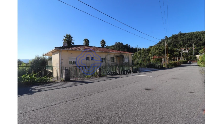 Prédio para Venda em Caldelas, Sequeiros e Paranhos Foto 43