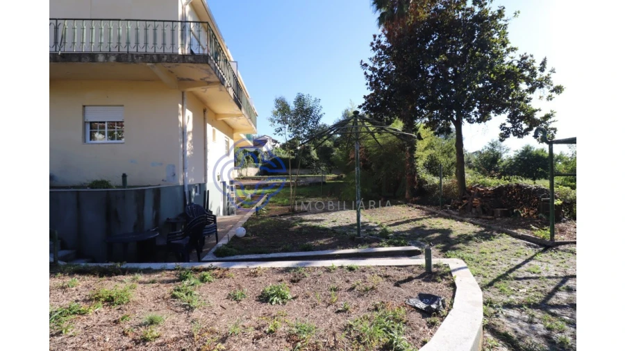 Prédio para Venda em Caldelas, Sequeiros e Paranhos Foto 32