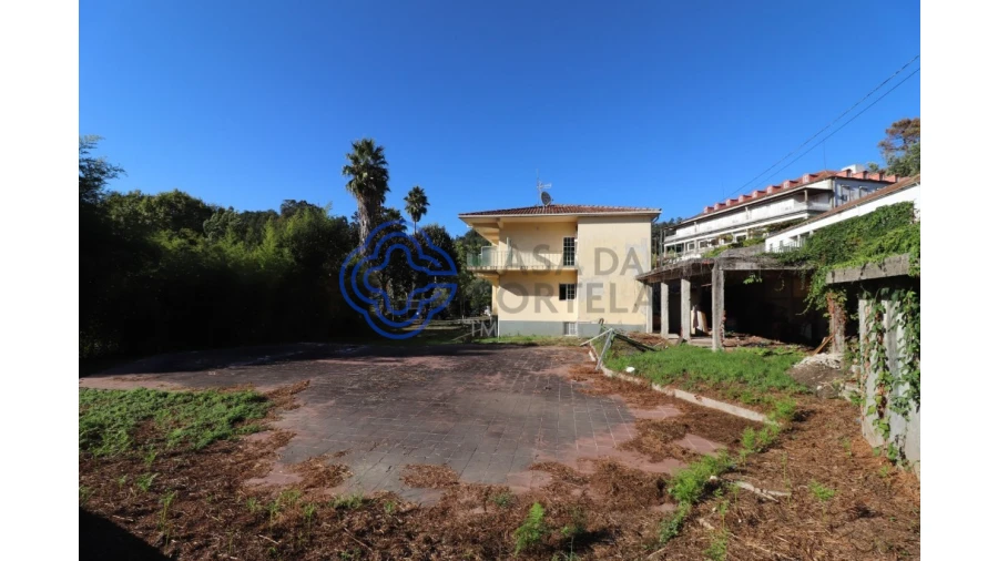 Prédio para Venda em Caldelas, Sequeiros e Paranhos Foto 37