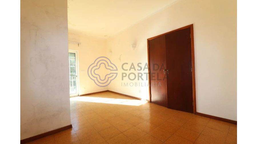 Prédio para Venda em Caldelas, Sequeiros e Paranhos Foto 9