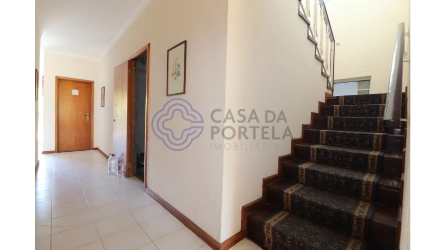 Prédio para Venda em Caldelas, Sequeiros e Paranhos Foto 29