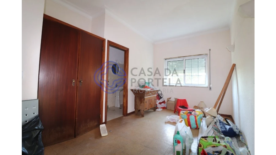 Prédio para Venda em Caldelas, Sequeiros e Paranhos Foto 5