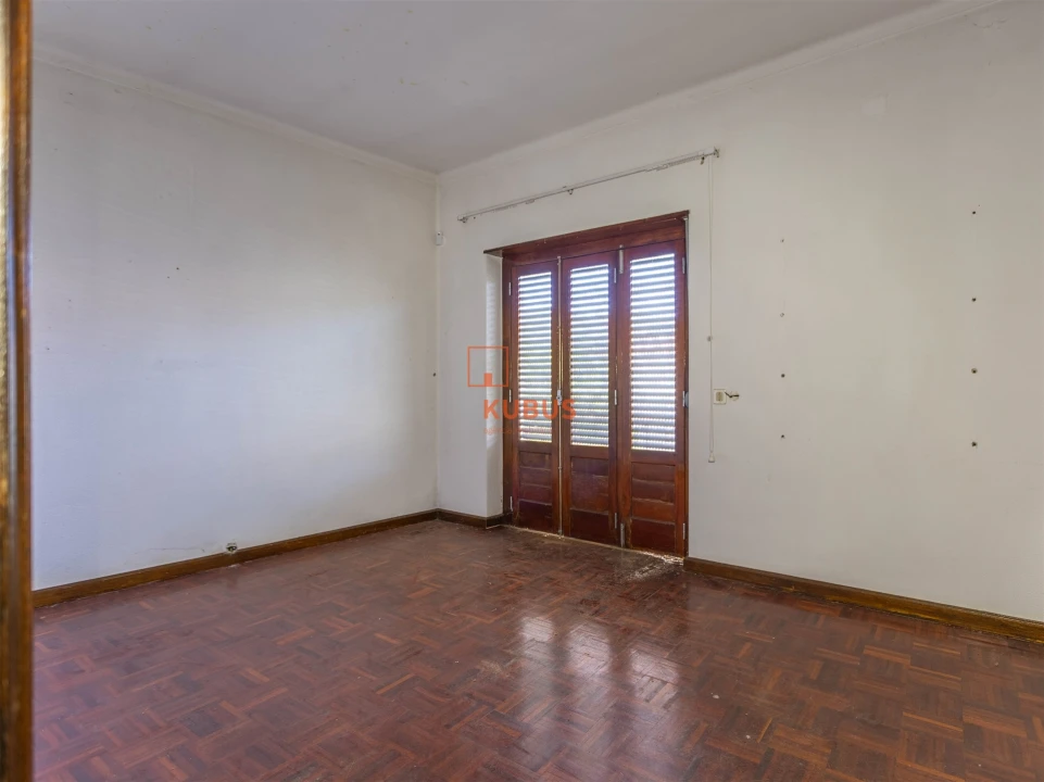 Moradia T4 para Venda em Minde Foto 21