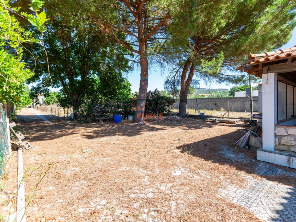 Moradia T4 para Venda em Minde Foto 2