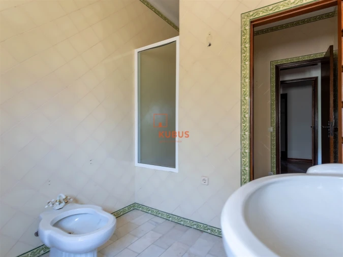 Moradia T4 para Venda em Minde Foto 26