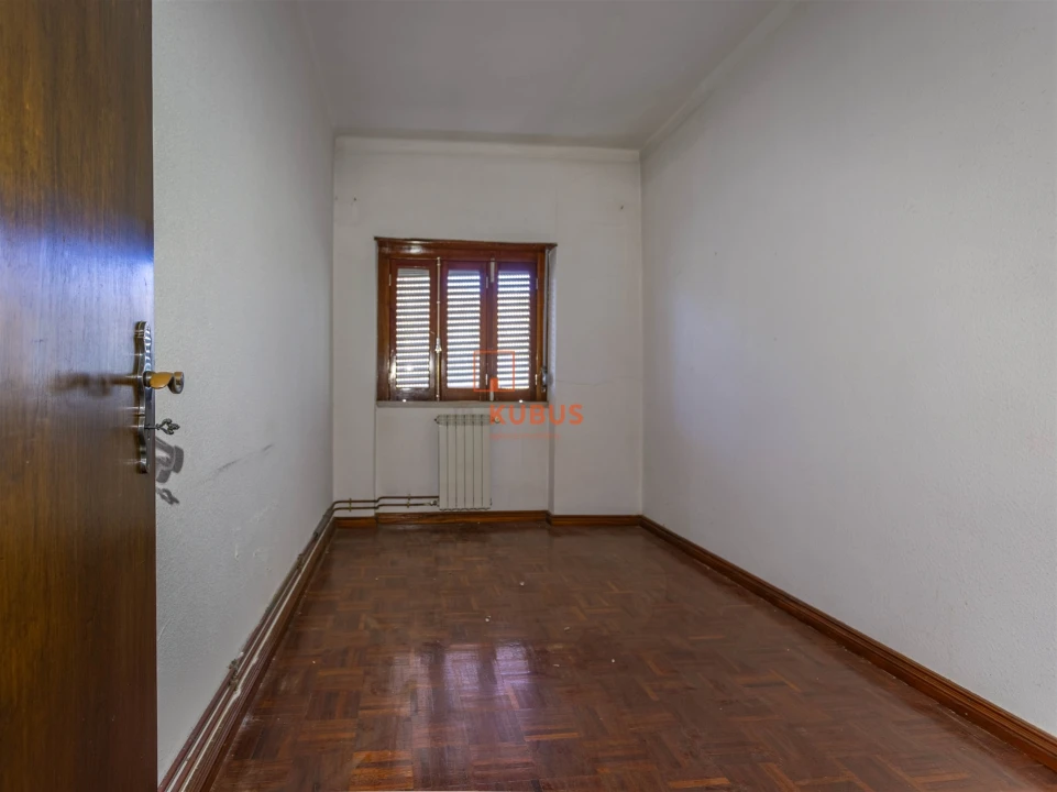 Moradia T4 para Venda em Minde Foto 15