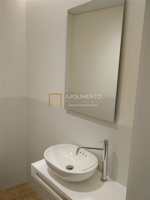 Apartamento T3 para Venda em Lordelo do Ouro e Massarelos