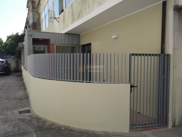 Apartamento T3 para Venda em Lordelo do Ouro e Massarelos
