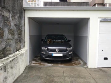 Apartamento T3 para Venda em Lordelo do Ouro e Massarelos