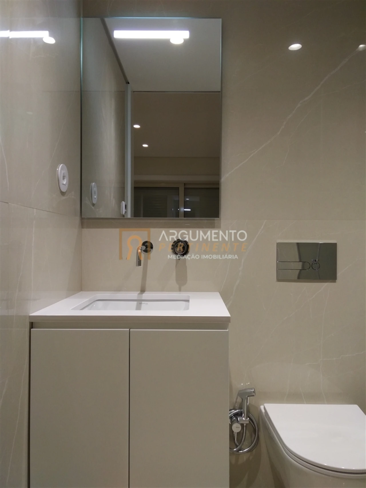 Apartamento T3 para Venda em Lordelo do Ouro e Massarelos Foto 22