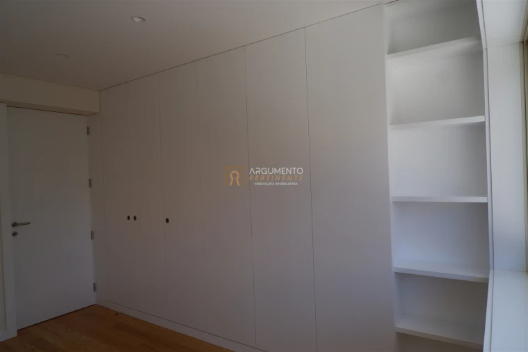Apartamento T3 para Venda em Lordelo do Ouro e Massarelos Foto 12