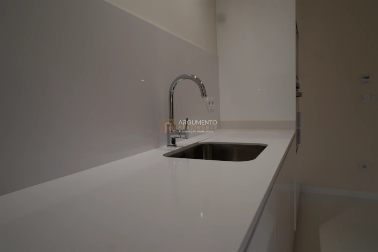 Apartamento T3 para Venda em Lordelo do Ouro e Massarelos Foto 13